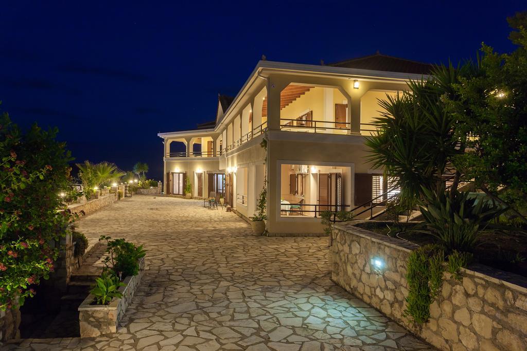 Villa Akros And Suites Keri Екстер'єр фото