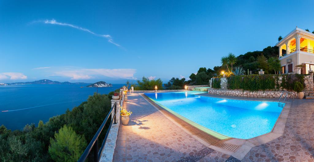 Villa Akros And Suites Keri Екстер'єр фото