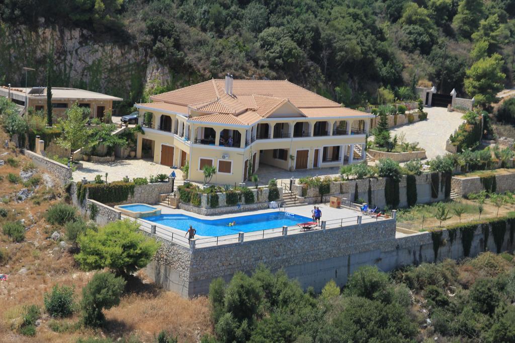 Villa Akros And Suites Keri Екстер'єр фото